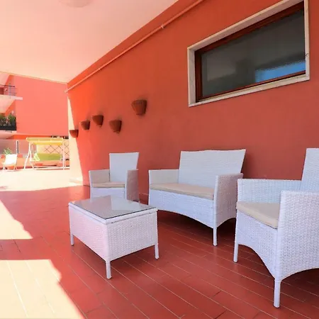 La Terrazza Parco Lauro *