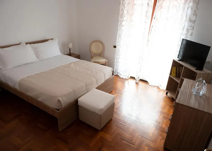 La Terrazza Parco Lauro 아파트 *